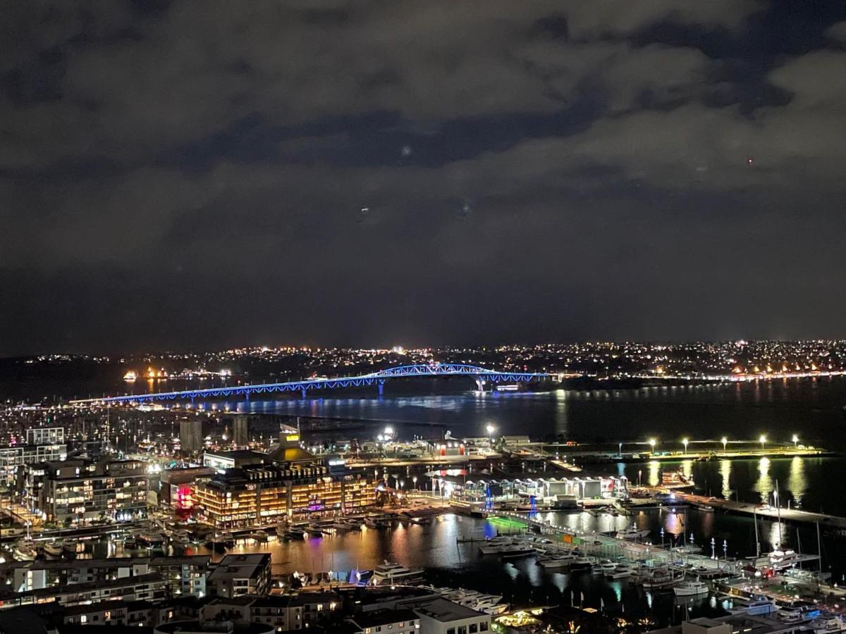 Magnificent Harbour View Skytower View Apartment In Cbd Auckland Ngoại thất bức ảnh