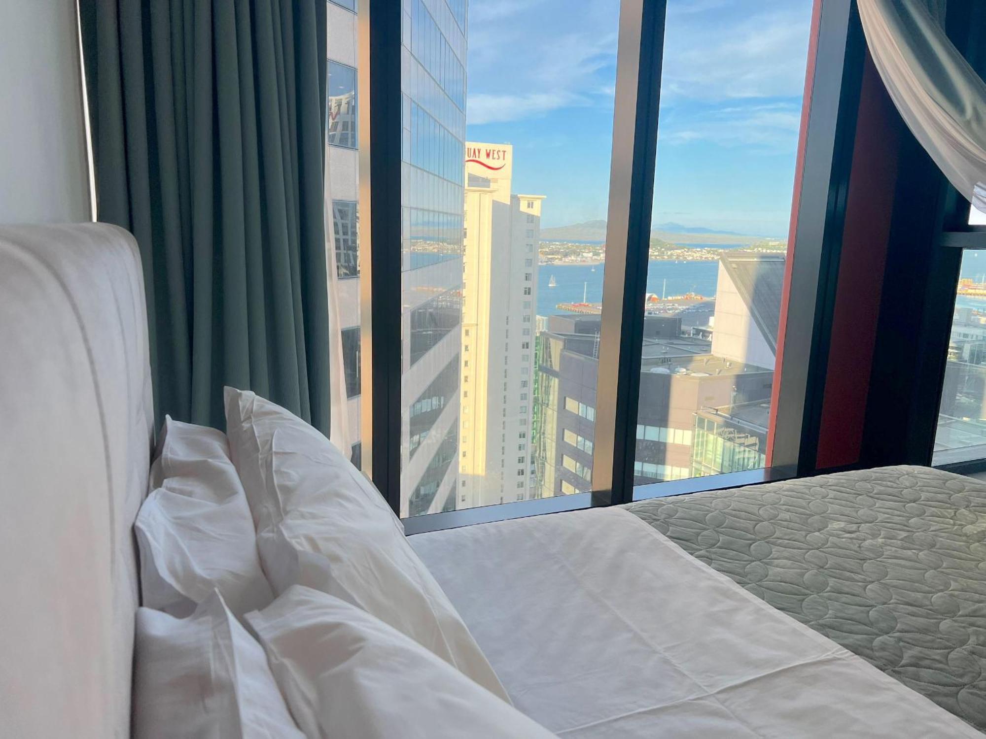 Magnificent Harbour View Skytower View Apartment In Cbd Auckland Ngoại thất bức ảnh
