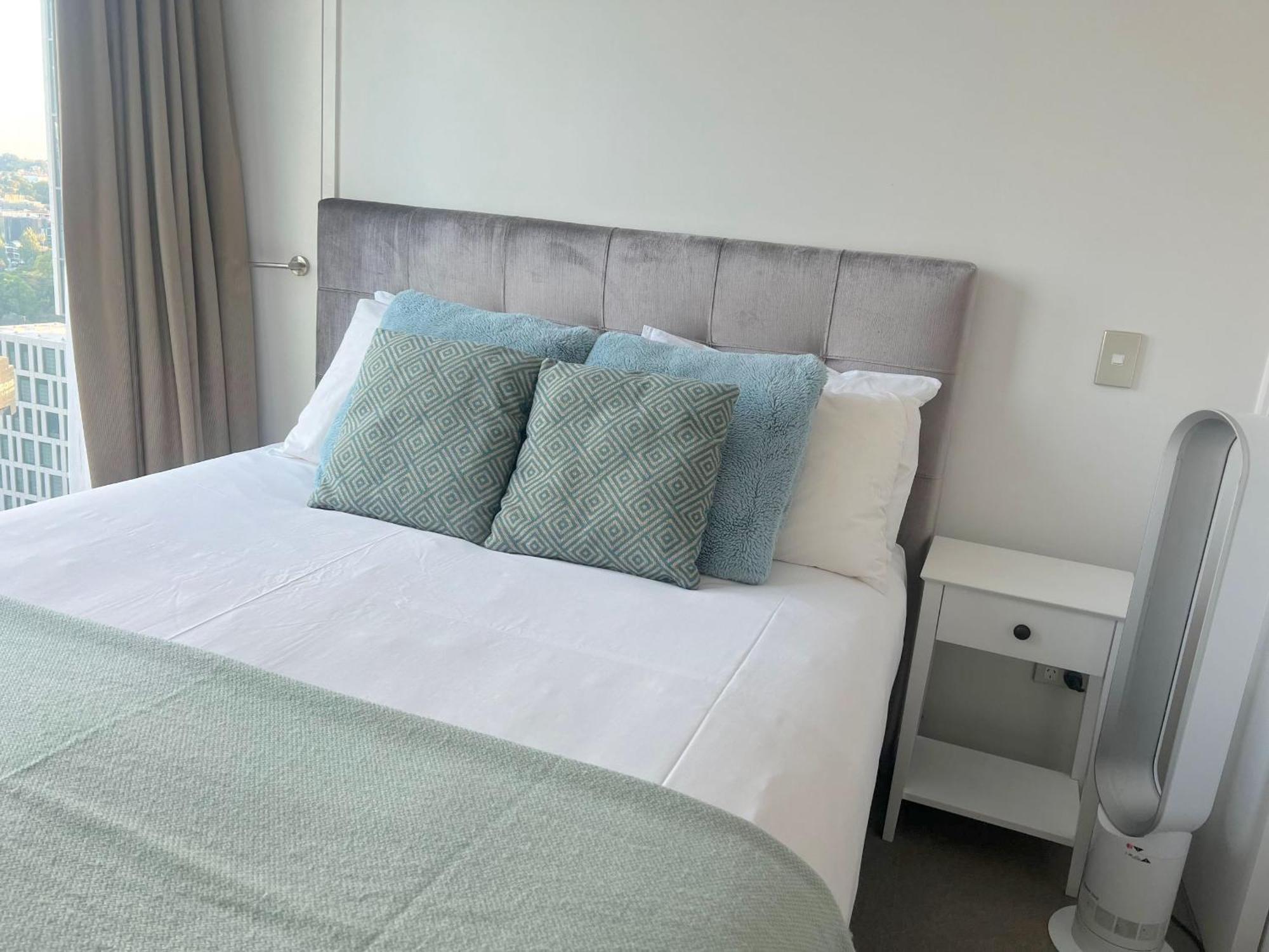 Magnificent Harbour View Skytower View Apartment In Cbd Auckland Ngoại thất bức ảnh