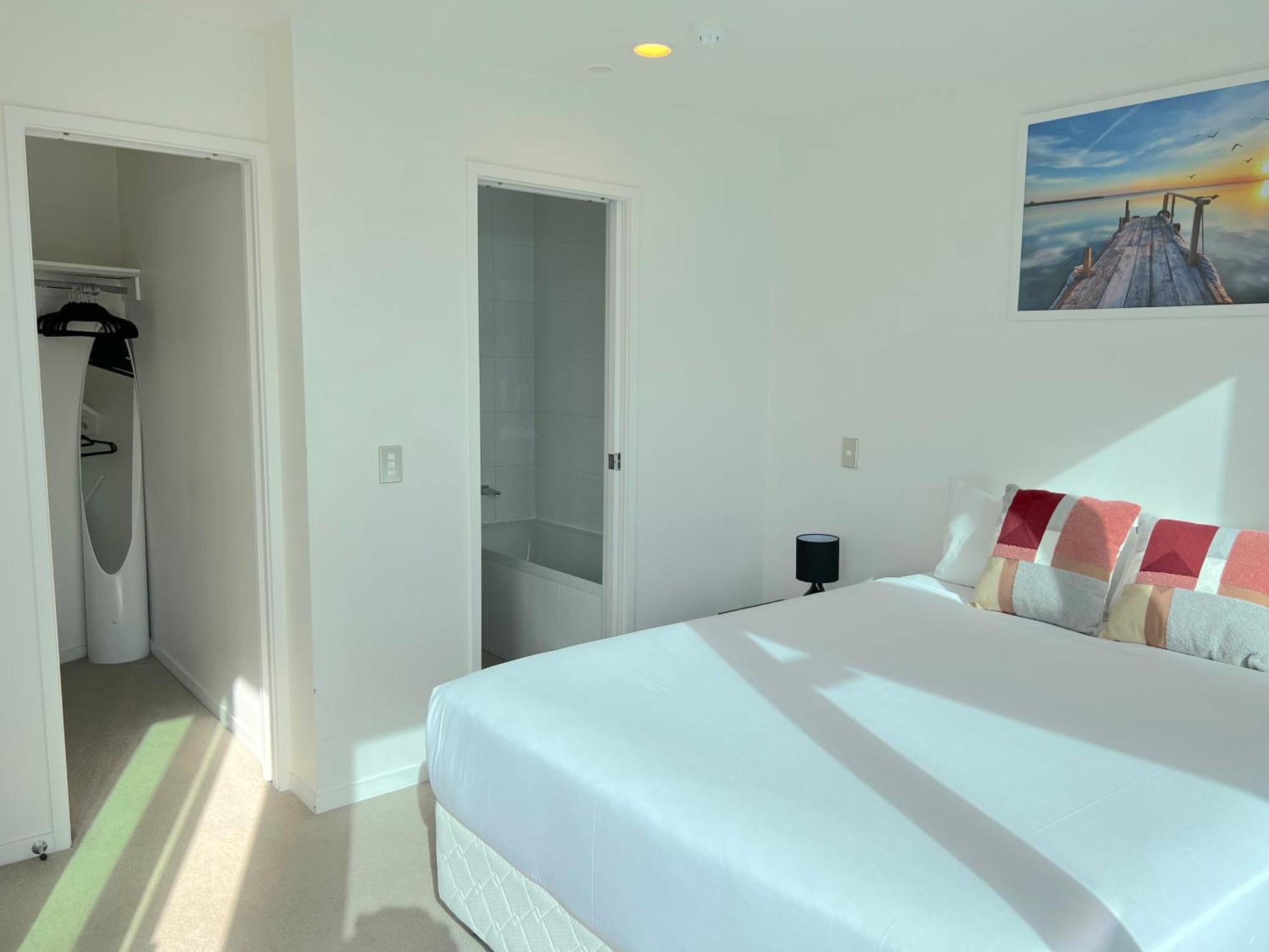 Magnificent Harbour View Skytower View Apartment In Cbd Auckland Ngoại thất bức ảnh